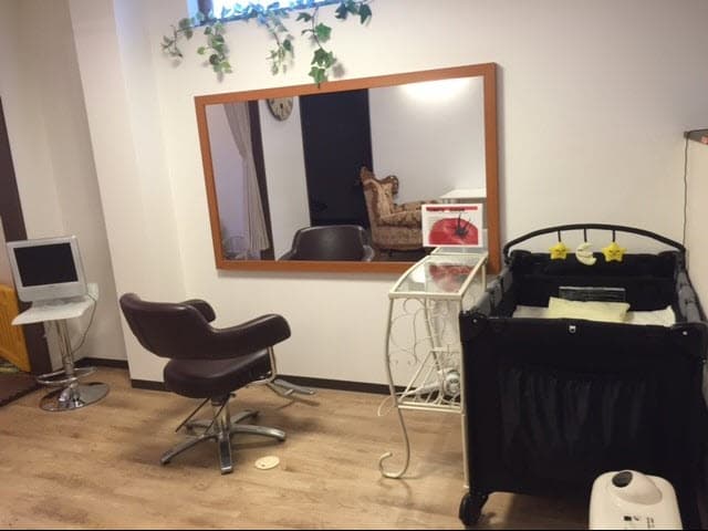 Revee salon photo 10